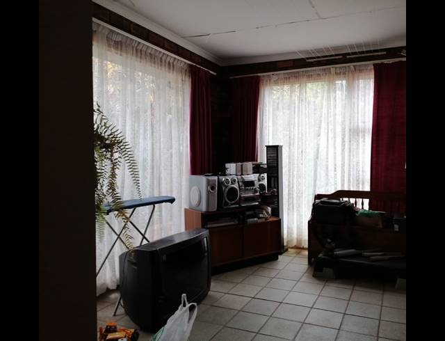 4 BEDROOM HOUSE FOR SALE IN GREENHILLS
